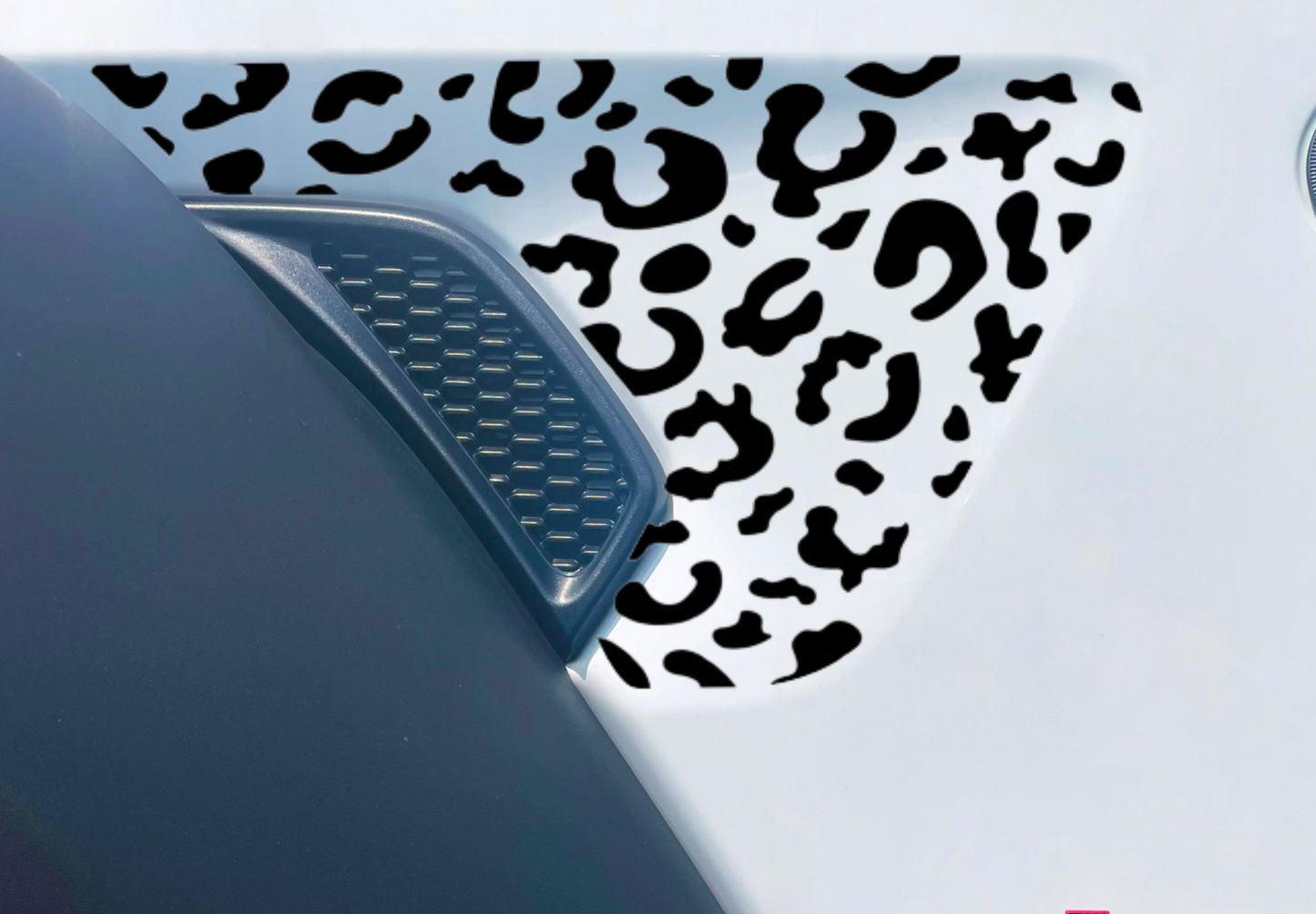 Fender Vent Decal - Leopard Print